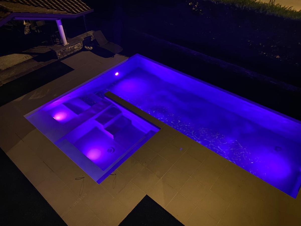 B&B Arcobaleno Longone al Segrino Bagian luar foto