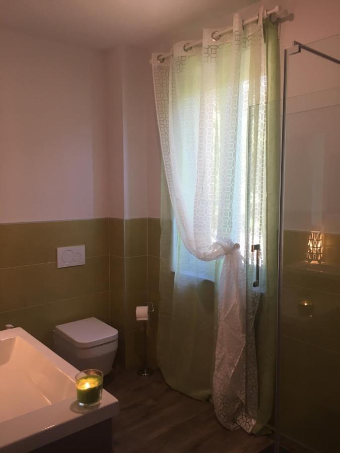 B&B Arcobaleno Longone al Segrino Bagian luar foto