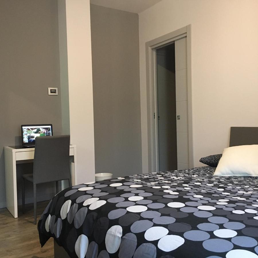 B&B Arcobaleno Longone al Segrino Bagian luar foto