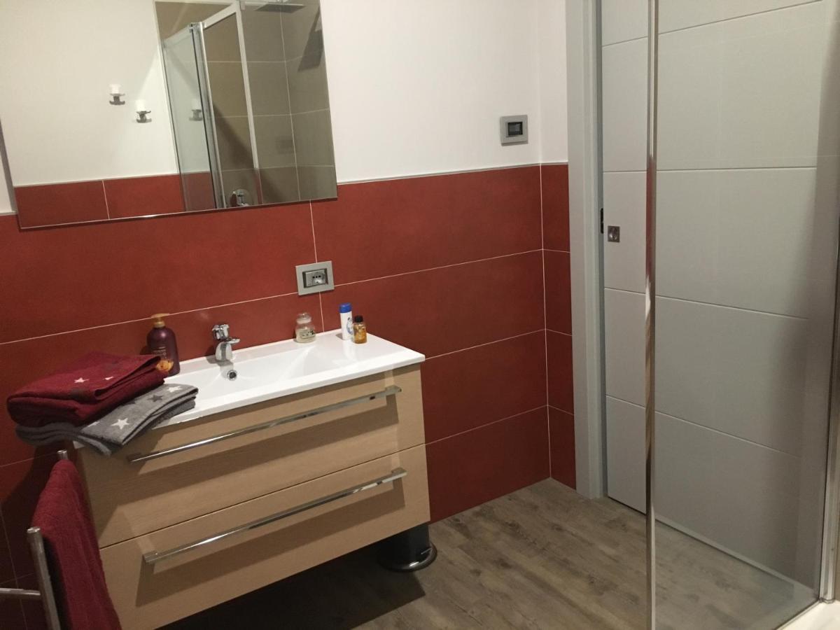B&B Arcobaleno Longone al Segrino Bagian luar foto